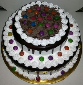 2 Kg Black Forest cake
