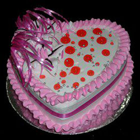 Strawberry pink heart shape cake